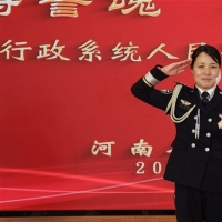 英雄王妙丽