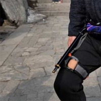 手机报·早报丨道路结冰 大雾！河南发布双预警；海边勇于救人的“白衣小哥”获表彰
