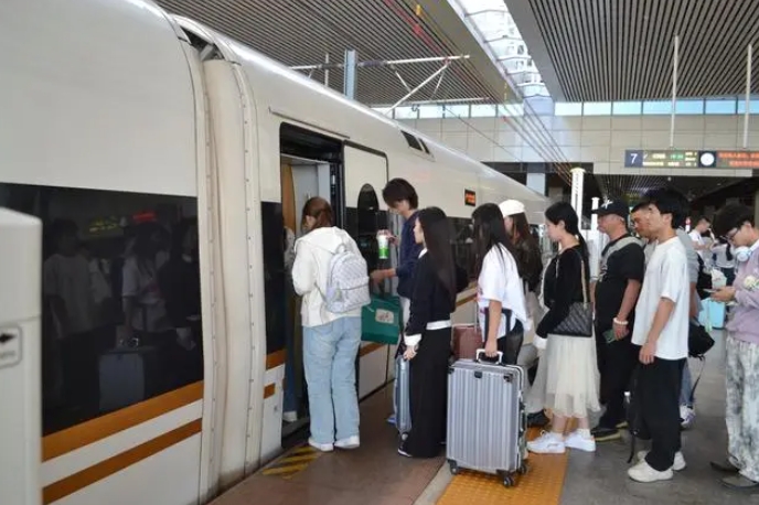 高铁票怎么买最划算？攻略来了→