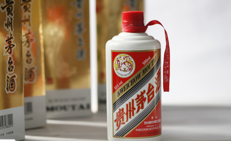飞天茅台批价上涨，电商价格阶段新低，多位经销商否认停货传闻